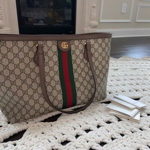 Gucci tote bag